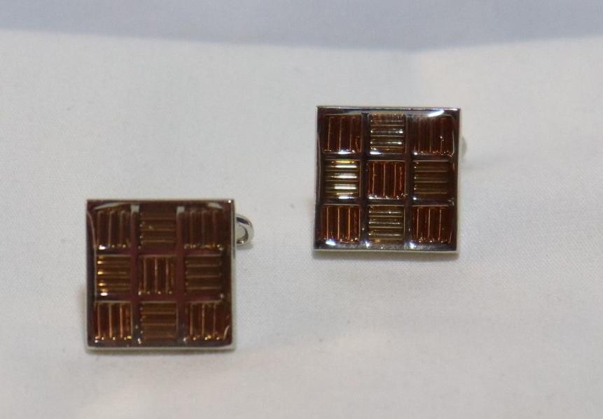 square-criss-cross-design-golden-silver-metallic-cufflinks
