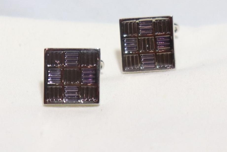 square-criss-cross-lilac-silver-metallic-cufflinks