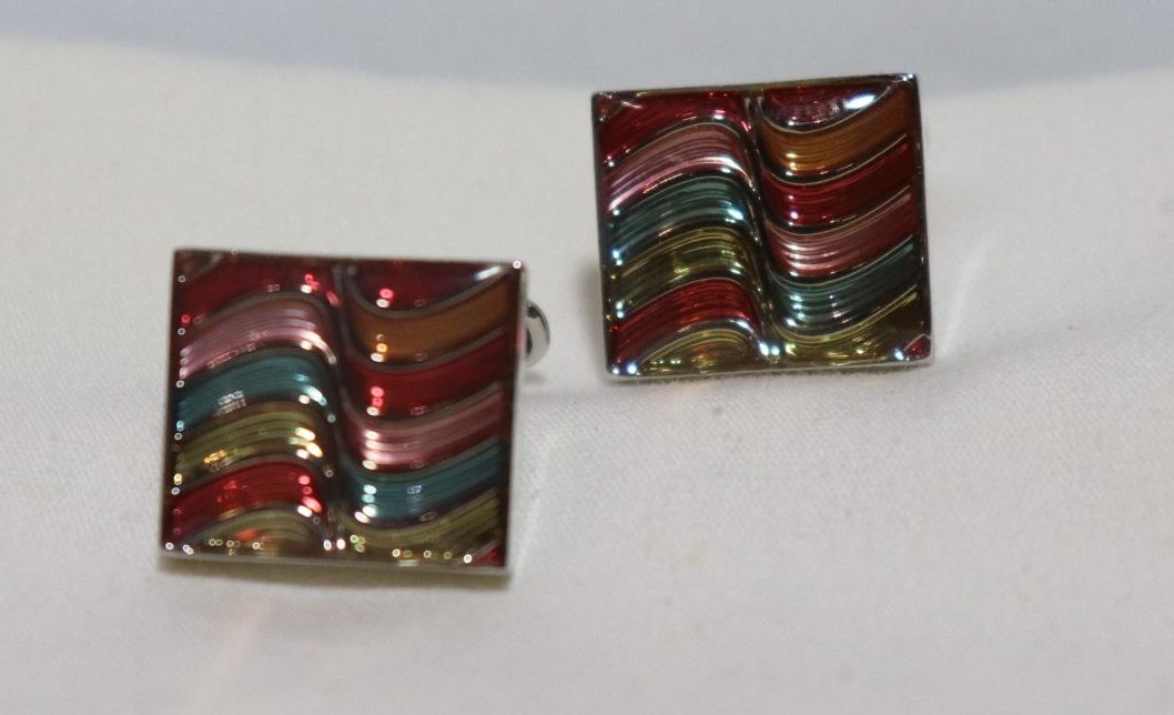square-waves-design-multi-colour-silver-metallic-cufflinks