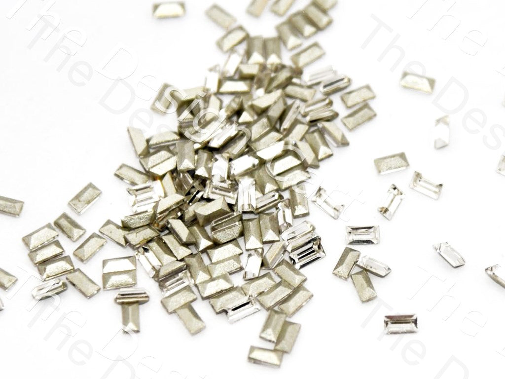 White / Transparent Rectangular Chatons