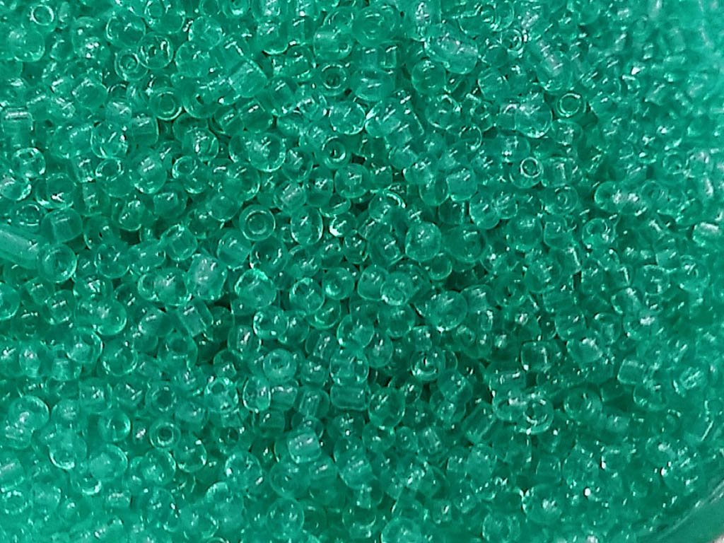 teal-green-transparent-round-rocaille-glass-seed-beads