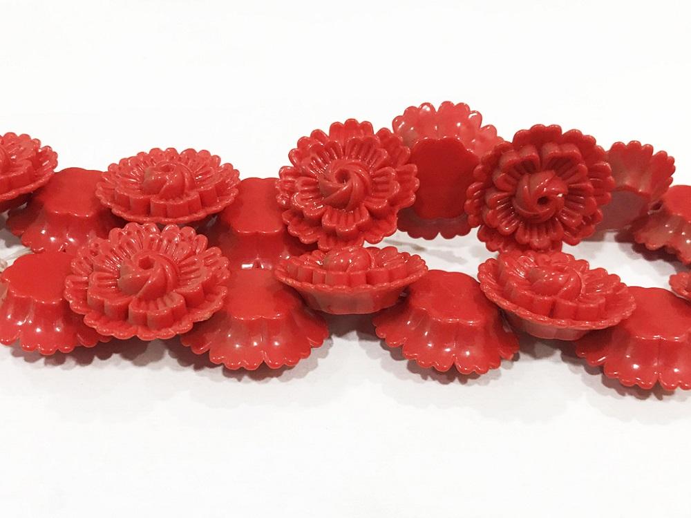 tomato-red-plastic-flower-stones-26-mm
