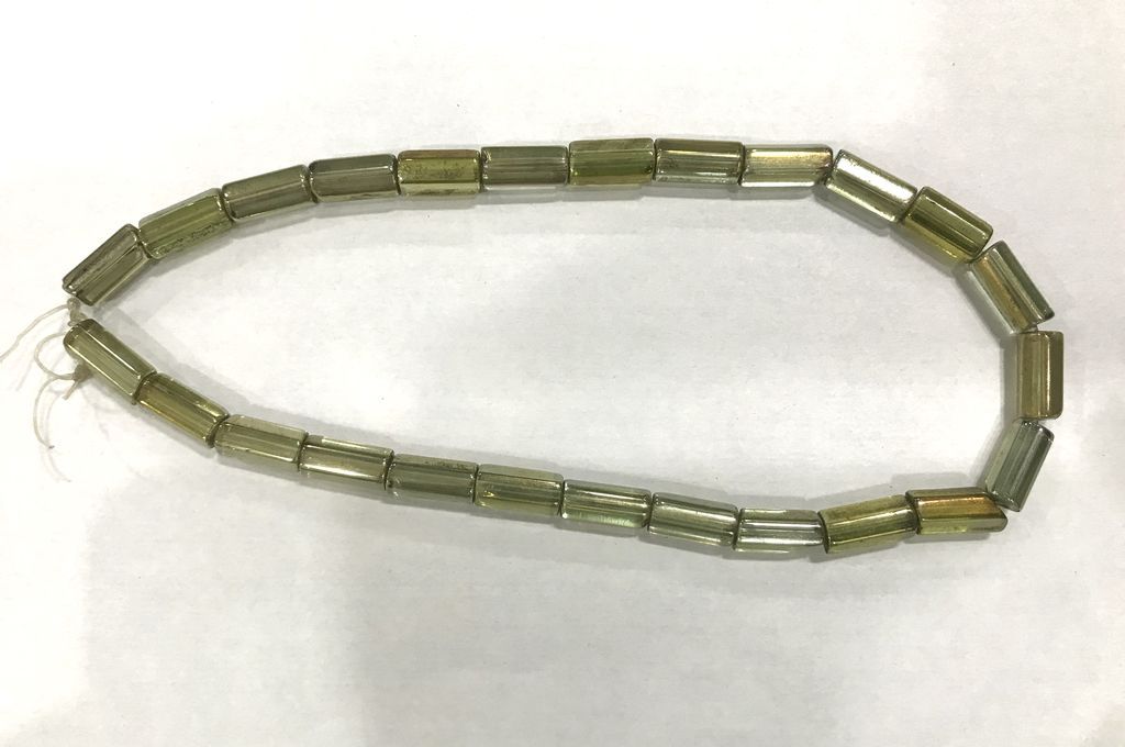 transparent-green-pipe-shaped-glass-beads