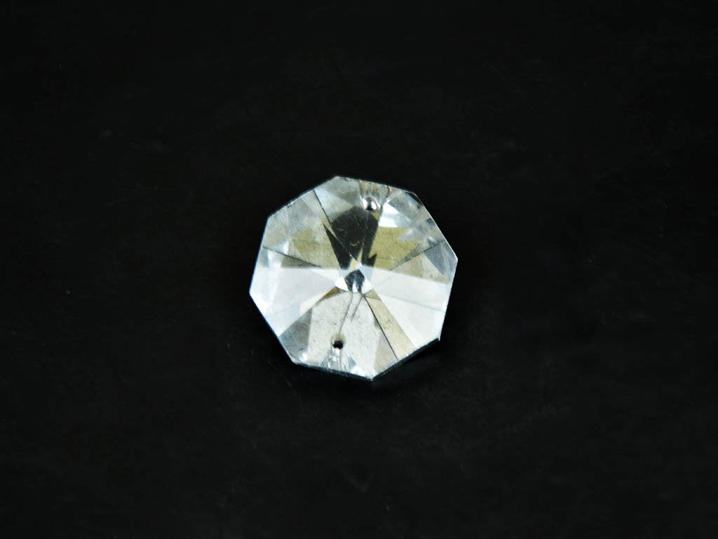 transparent-hexagonal-faceted-glass-stone-1