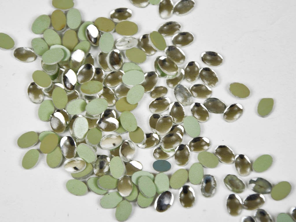 transparent-oval-glass-stone