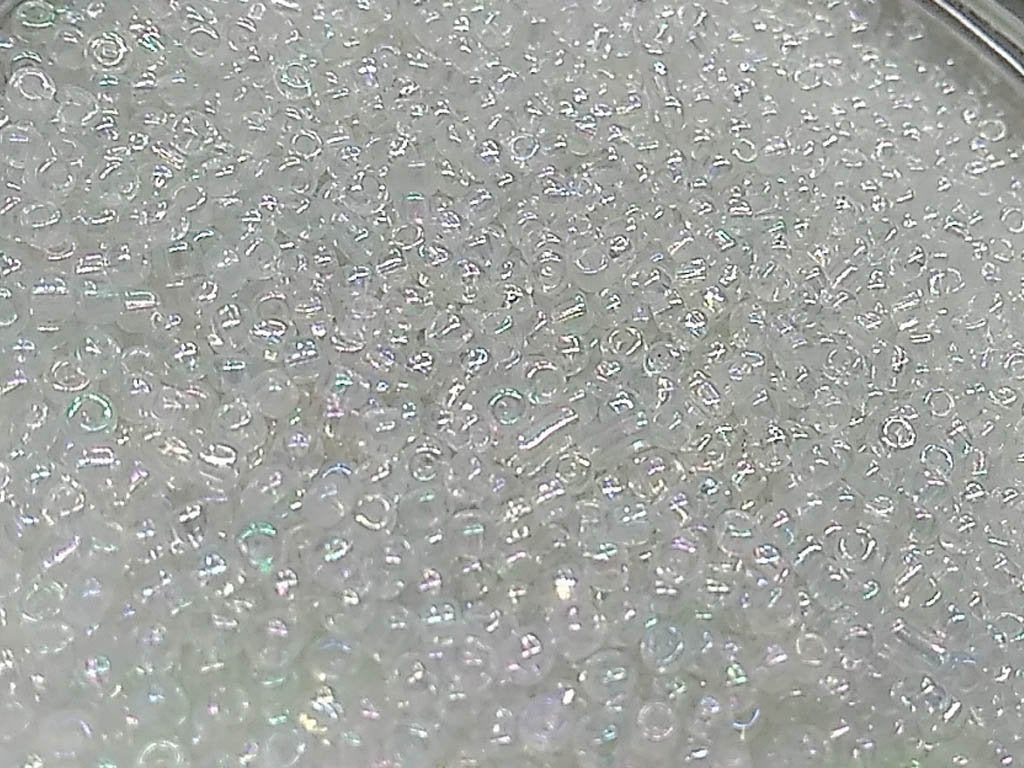 transparent-white-rainbow-round-rocaille-glass-seed-beads