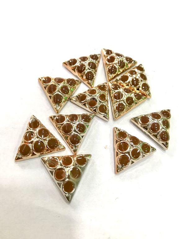 triangular-plastic-stone-with-enamel-1