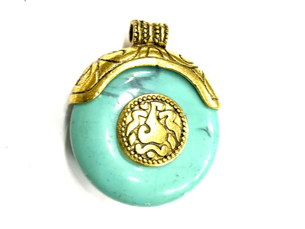 turquoise-circular-stone-pendant-with-designer-golden-cap-40x35-mm