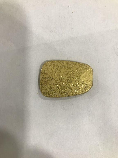 uneven-rectangular-shaped-golden-plastic-beads