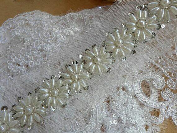 white-pearl-floral-handwork-lace