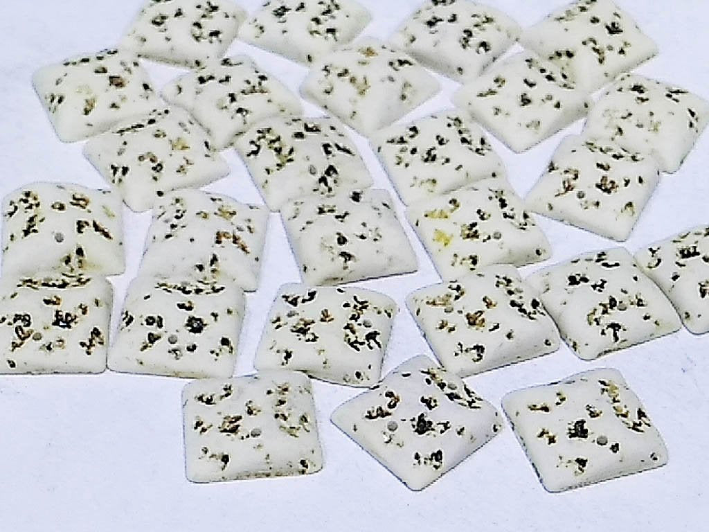 white-black-dots-square-2-hole-plastic-stones-12x12-mm