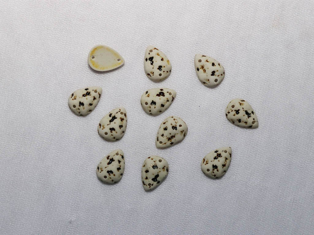 white-black-textured-designer-drop-plastic-stones-10x14-mm
