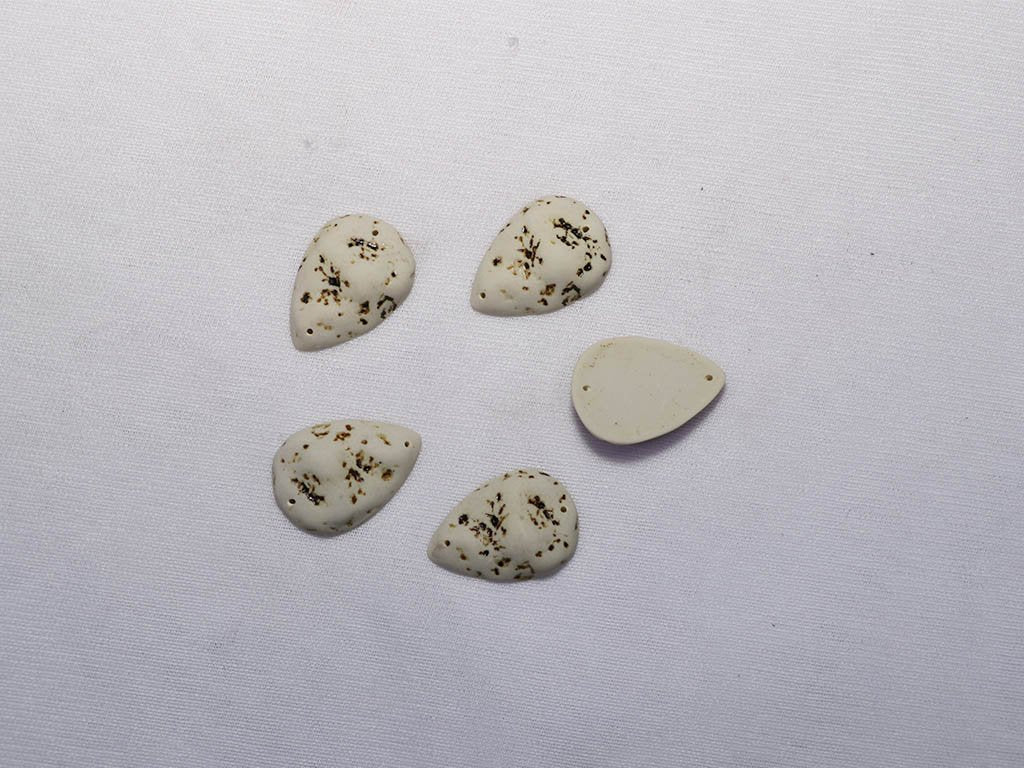 white-black-textured-designer-drop-plastic-stones-18x25-mm