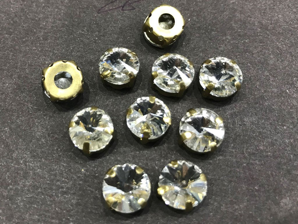 white-circular-glass-stone-with-catcher-10-mm