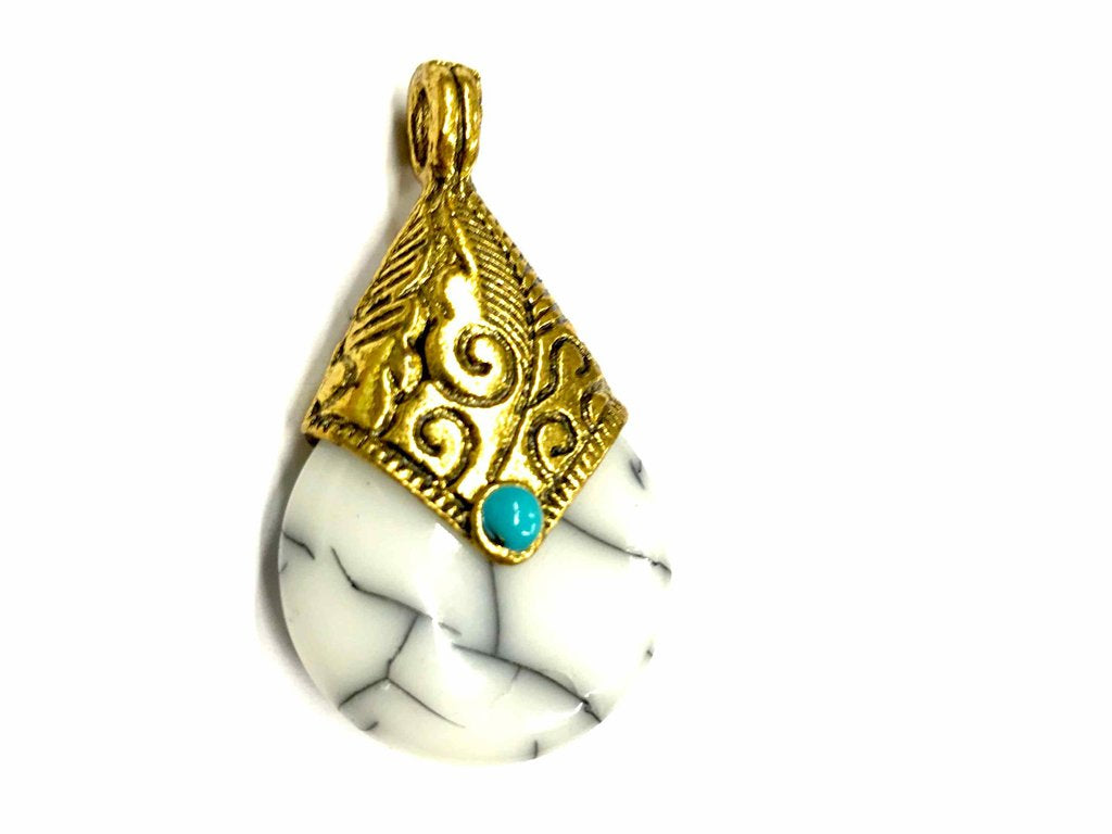white-circular-stone-pendant-with-golden-cap