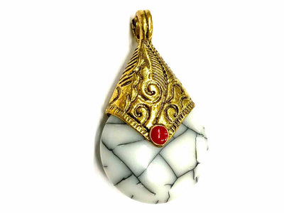 white-circular-stone-pendant-with-golden-cap