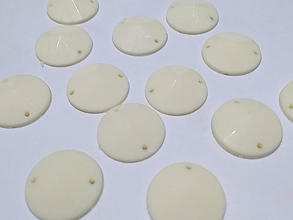 white-dyeable-circular-2-hole-plastic-stones-16-mm