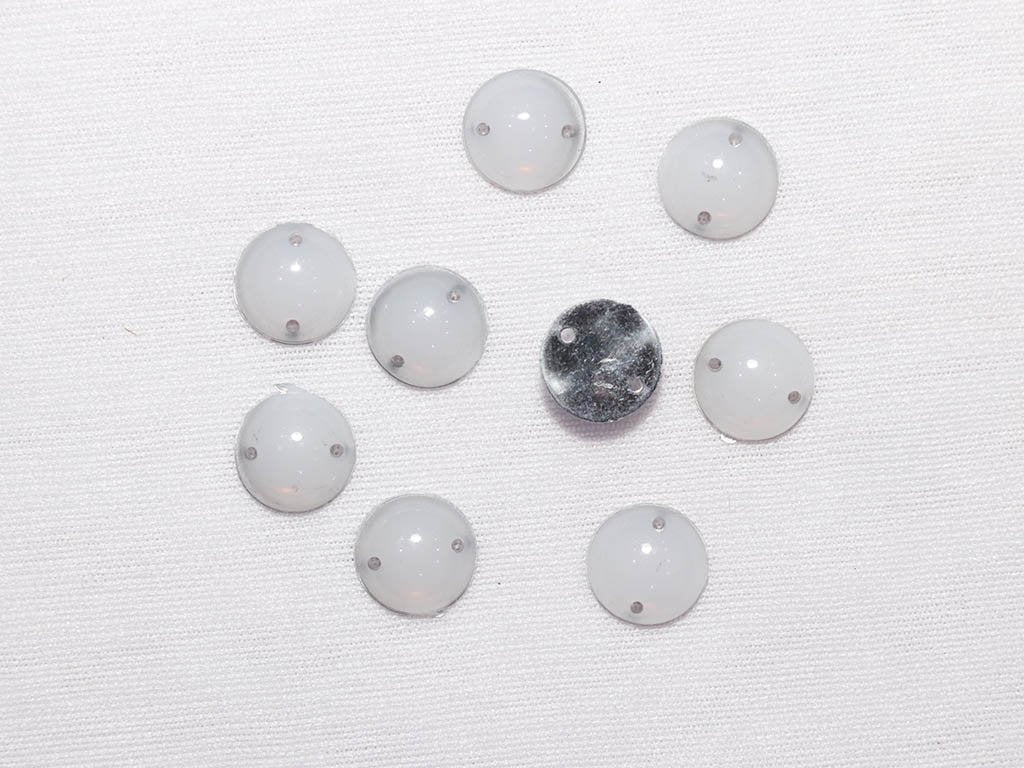 white-dyeable-circular-plastic-stones-10-mm