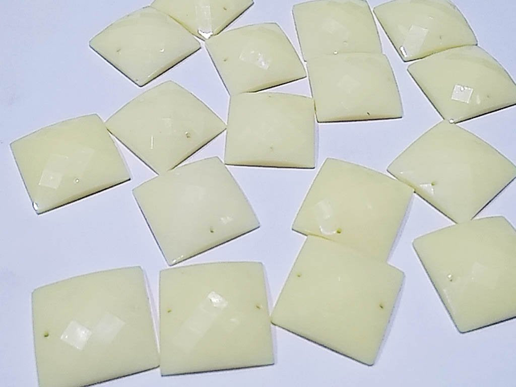 white-dyeable-square-2-hole-plastic-stones-22x22-mm