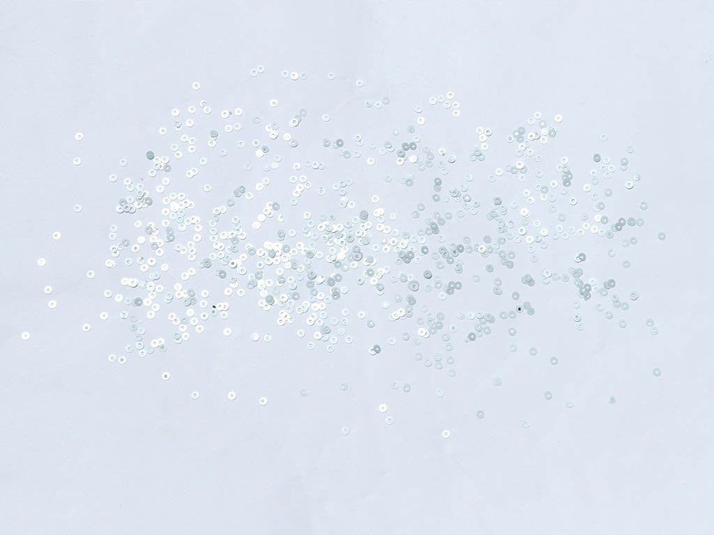 white-flat-circular-plastic-sequins-3-mm