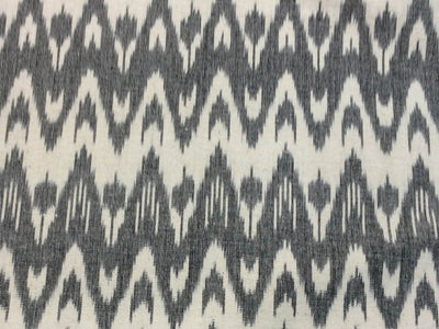 white-gray-abstract-chevron-printed-thick-cotton-ikat-fabric