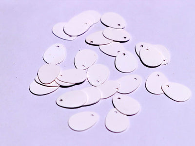 white-one-hole-drop-plastic-sequins