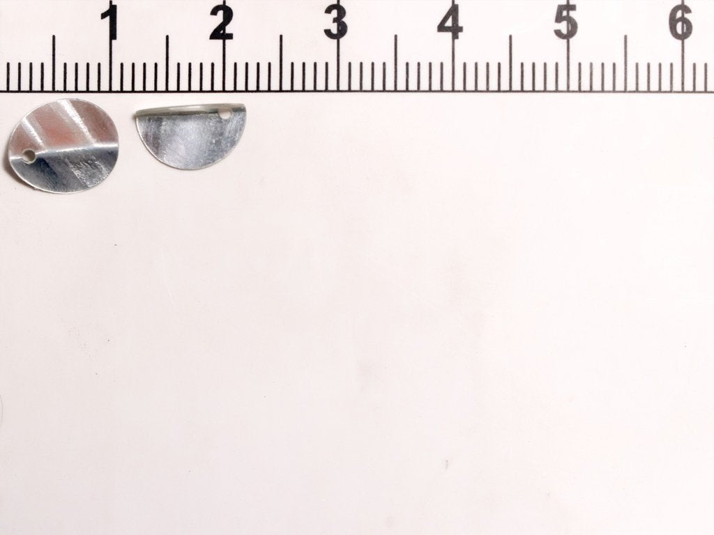 white-one-hole-drop-plastic-sequins