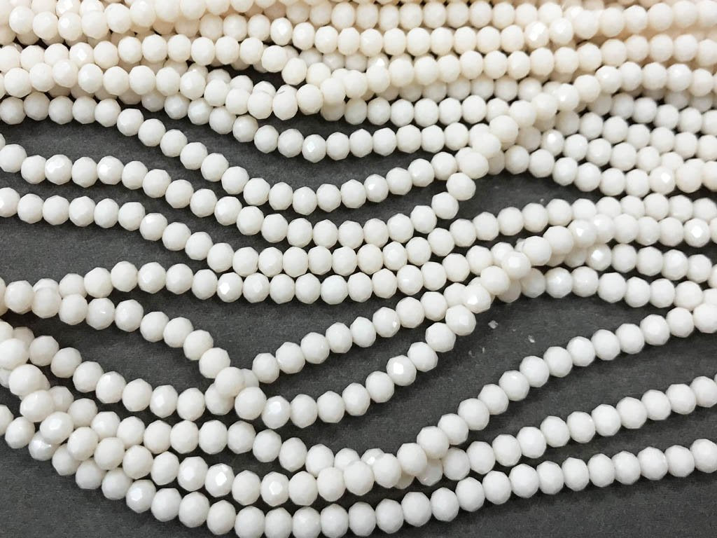 white-opaque-tyre-glass-crystal-beads-4-mm