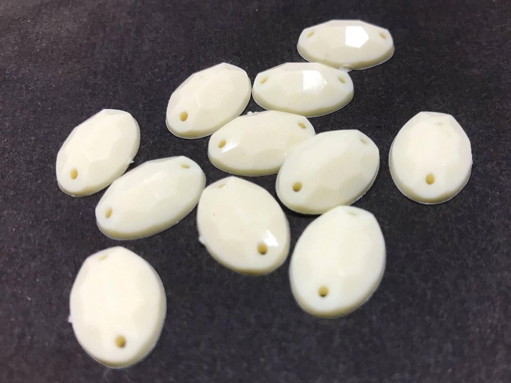 white-oval-opaque-plastic-stones-dyeable-14x10-mm