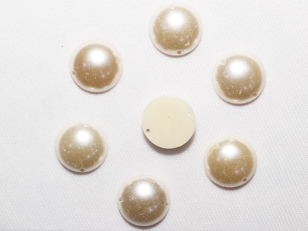 white-pearls-circular-plastic-stones-16-mm