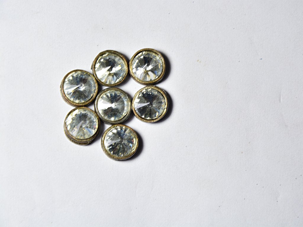 white-round-glass-stones-with-hook-1