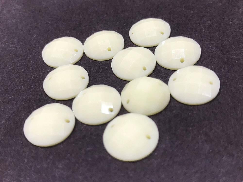 white-round-rivoli-opaque-plastic-stones-dyeable-12-mm