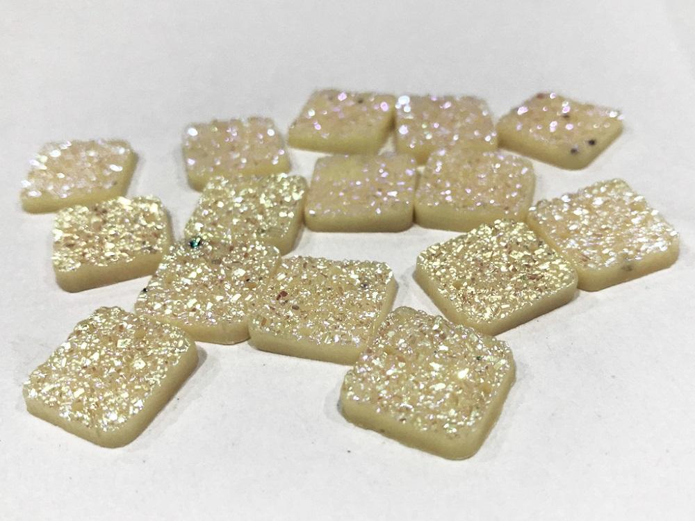white-square-shiny-sugary-plastic-stones-14x14-mm