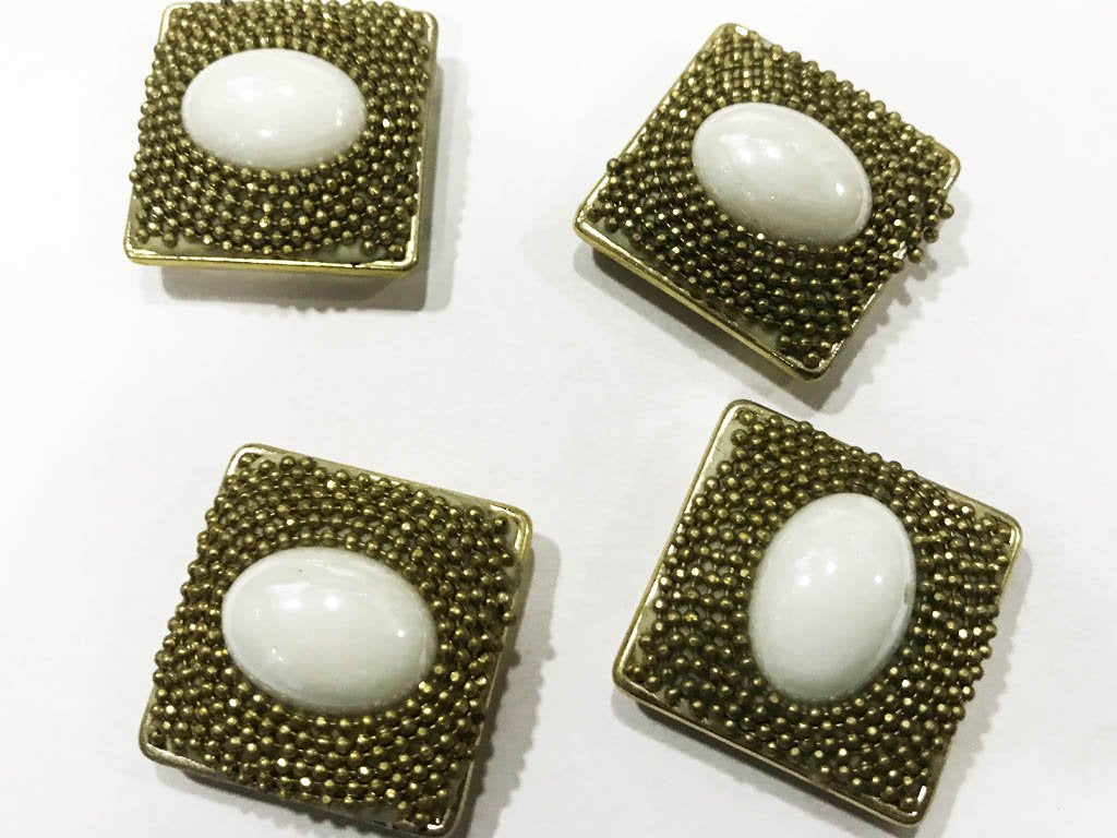 white-stone-square-designer-show-buttons-with-plastic-base-25-mm