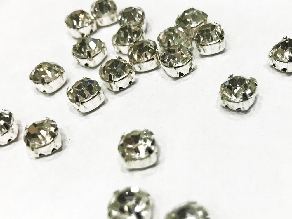white-transparent-circular-glass-stones-with-catcher-28-ss
