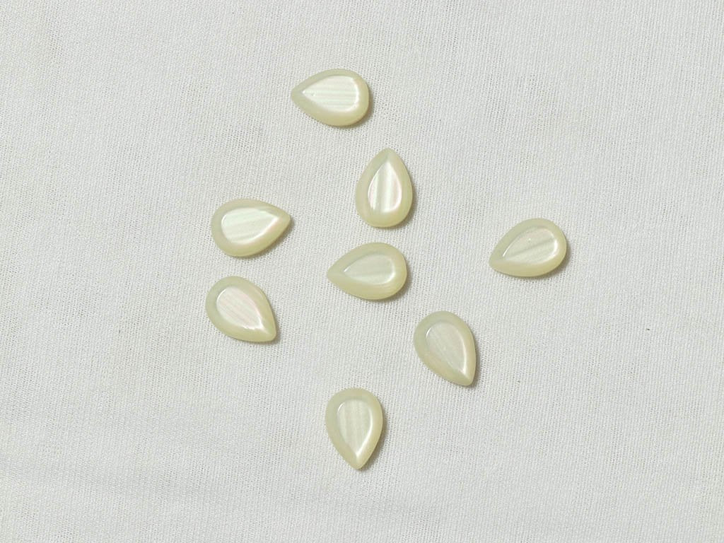 white-transparent-drop-glass-stones-14x10-mm