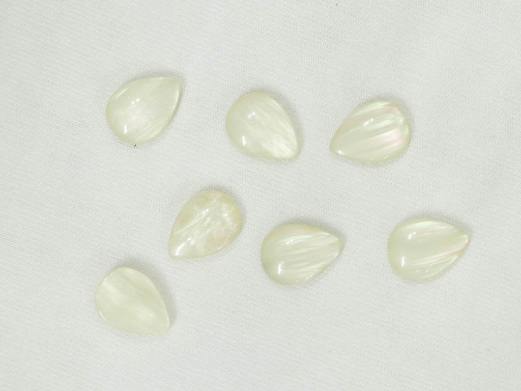 white-transparent-drop-glass-stones-18x13-mm-1