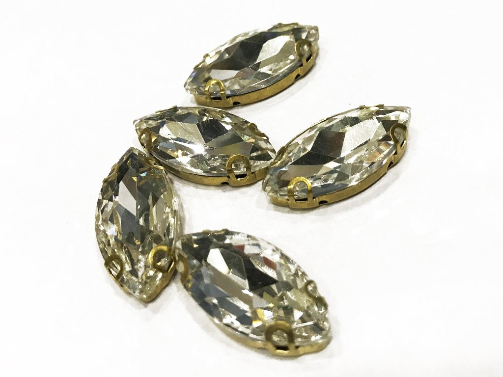 white-transparent-eye-glass-stone-with-catcher-13x27-mm