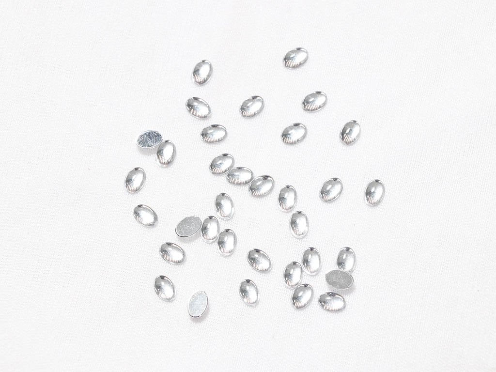 white-transparent-oval-plastic-stones-8x6-mm