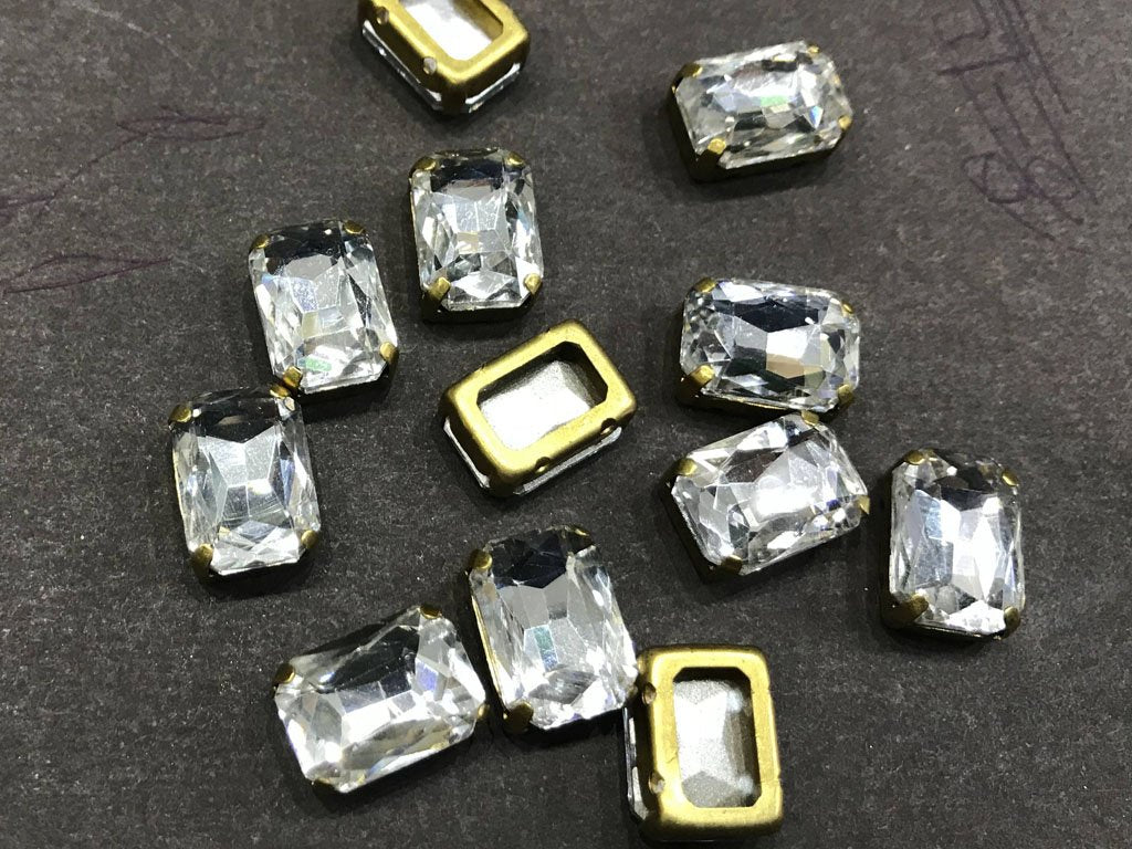 white-transparent-rectangular-resin-stones-with-catcher-14x10-mm