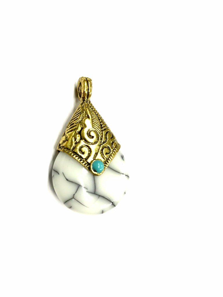 white-with-black-lining-pendant