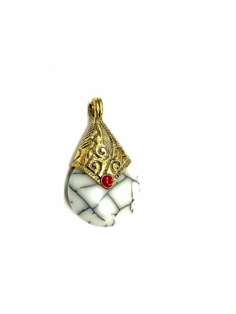white-with-black-lining-pendant