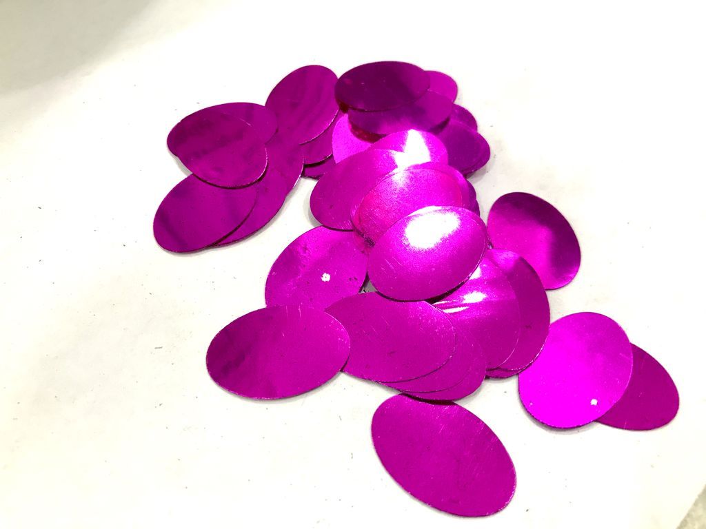 without-hole-magenta-oval-shaped-plastic-sequins25-17mm