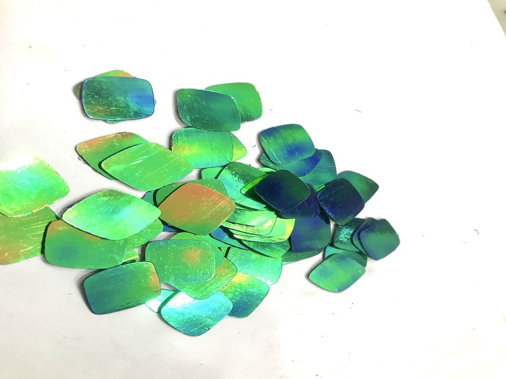 without-hole-rainbow-green-kite-shaped-plastic-sequins20-16mm