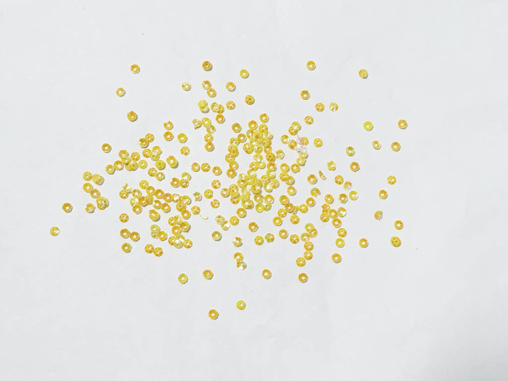 yellow-bowl-circular-plastic-sequins-4-mm