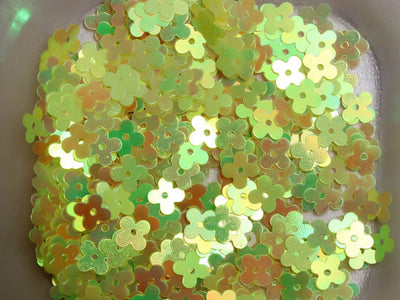 yellow-center-hole-flower-plastic-sequins