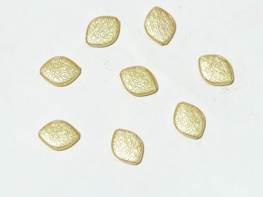 yellow-designer-eye-plastic-beads-20x16-mm