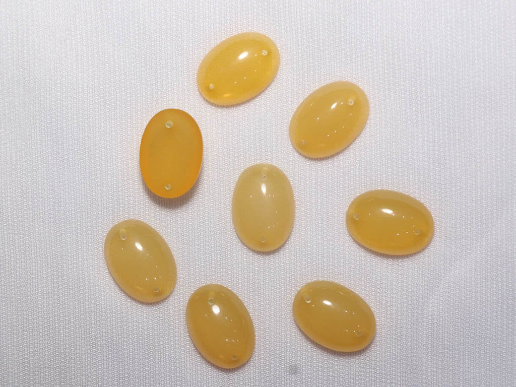 yellow-designer-oval-plastic-stones-18x13-mm-1