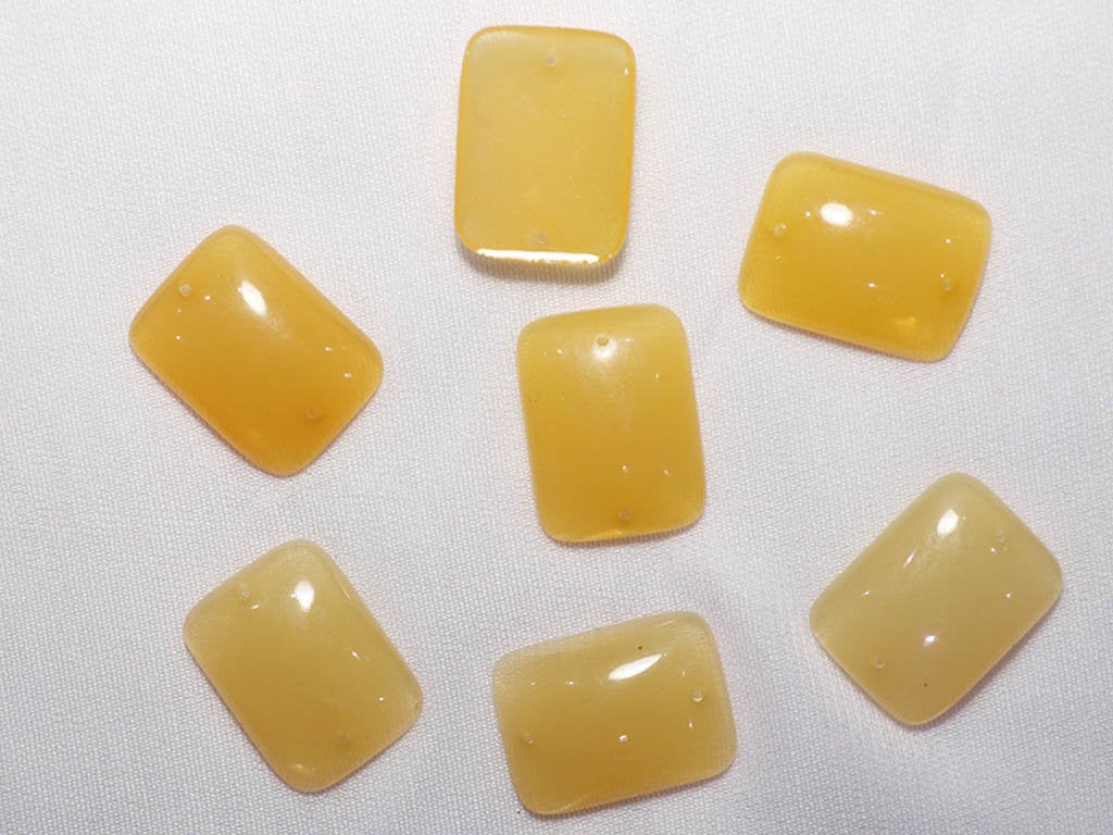 yellow-designer-rectangle-plastic-stones-18x25-mm-1