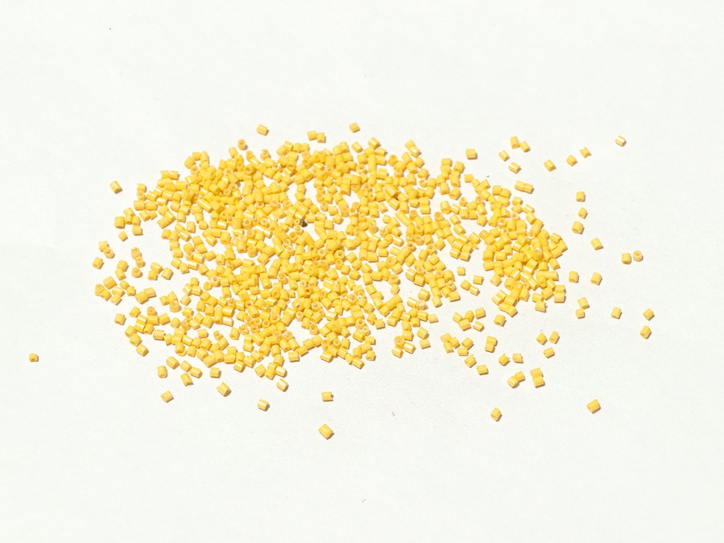 yellow-opaque-2-cut-seed-beads